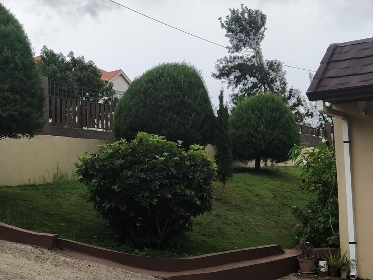 Gables Vacation Rentals With Private Gated Parking Onsite Knockpatrick Esterno foto