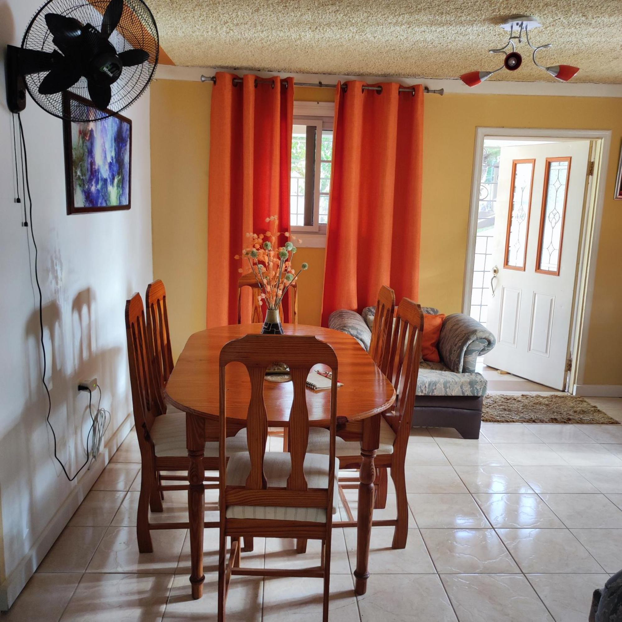 Gables Vacation Rentals With Private Gated Parking Onsite Knockpatrick Esterno foto
