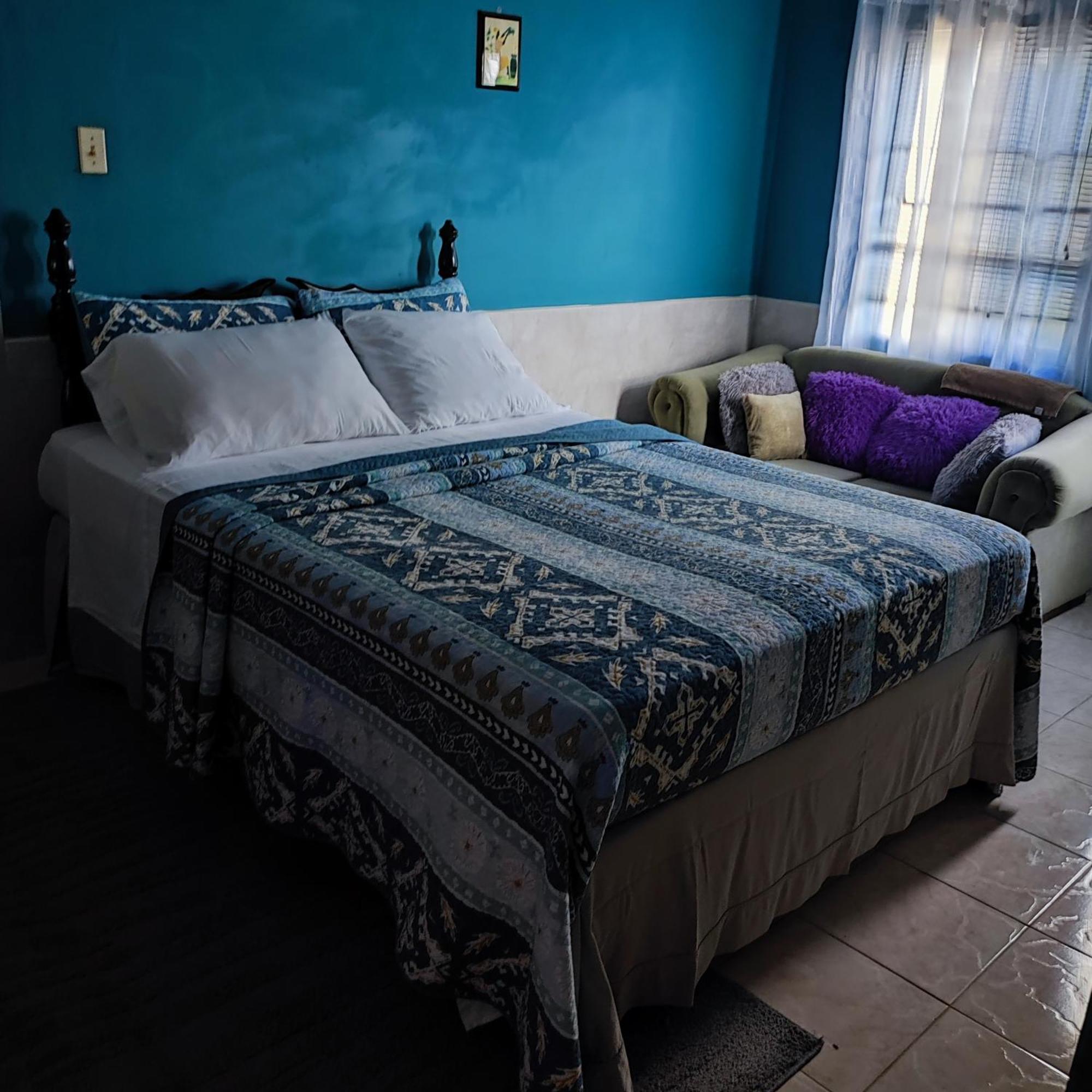 Gables Vacation Rentals With Private Gated Parking Onsite Knockpatrick Esterno foto